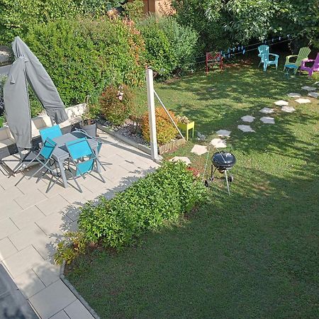 Apartamento Chez Papinette, Proche Gare Et Centre, Pdj Compris Niort Exterior foto